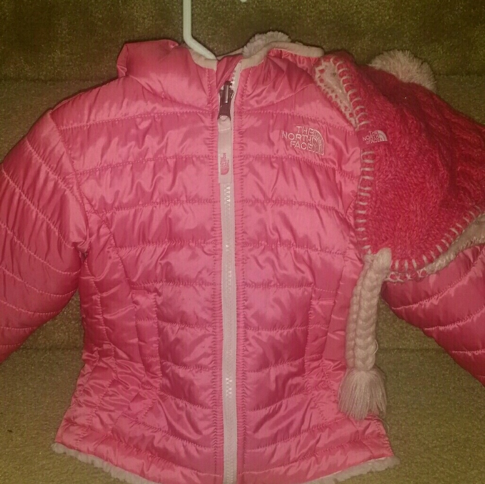 The North face reversible coat and hat.